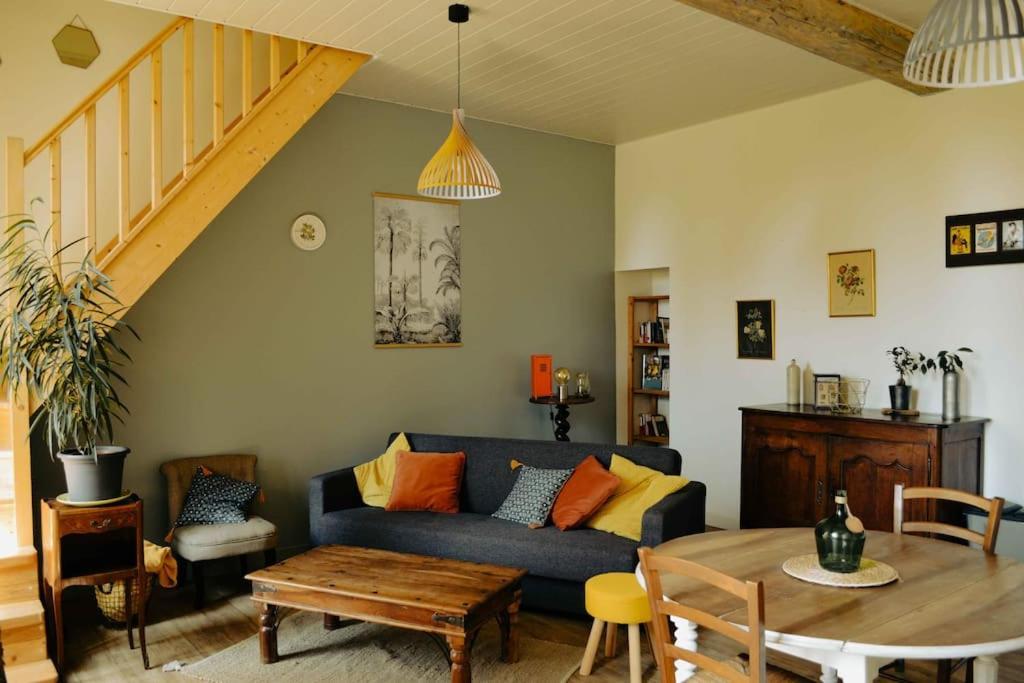 Gite A La Ferme Chaleureux Civrac-de-Blaye Exterior foto