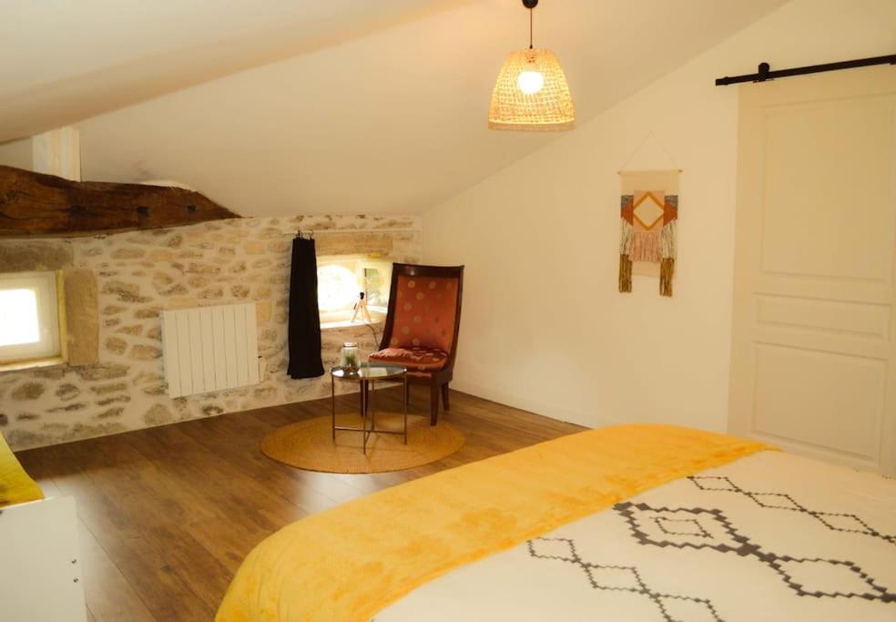 Gite A La Ferme Chaleureux Civrac-de-Blaye Exterior foto